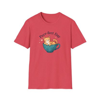 Camiseta de gato en taza de té