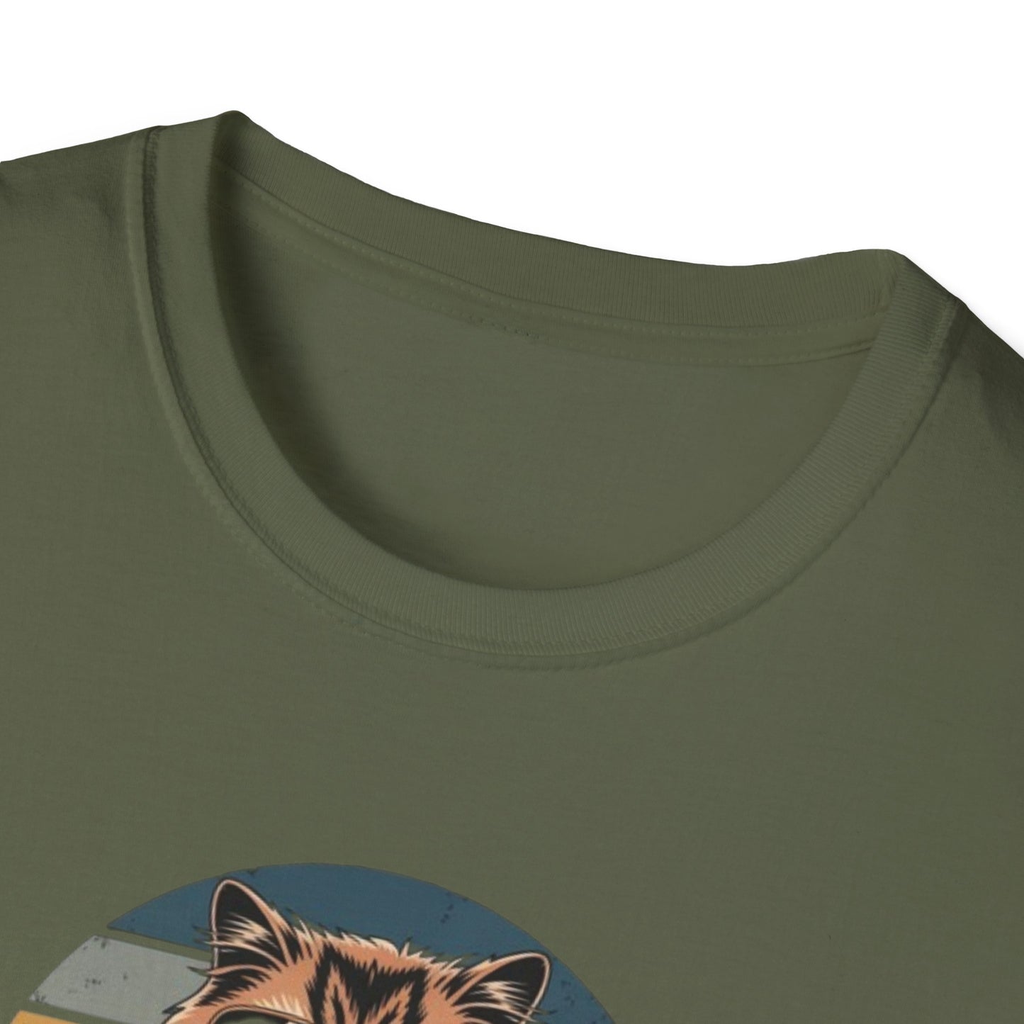 Camiseta gráfica retro de gato con batería baja