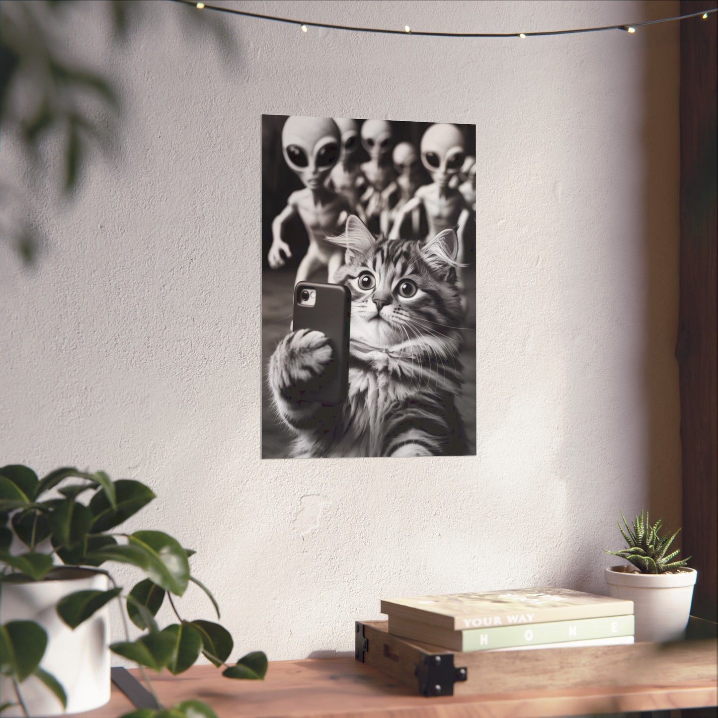 Póster de selfie de gato divertido: arte mural vertical mate con fotobomba de extraterrestre