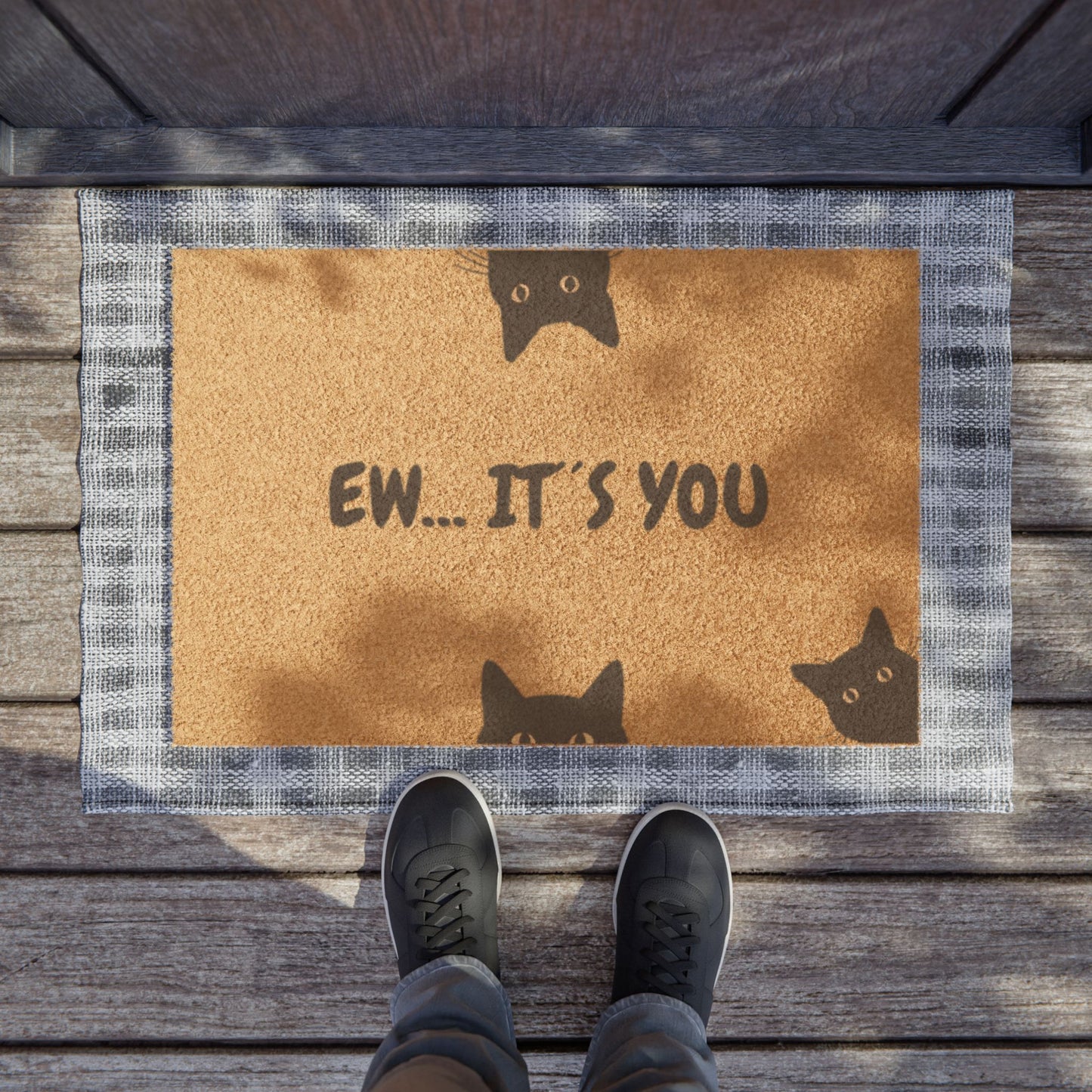 Felpudo — "Ew, eres tú" Felpudo de bienvenida con un gato divertido