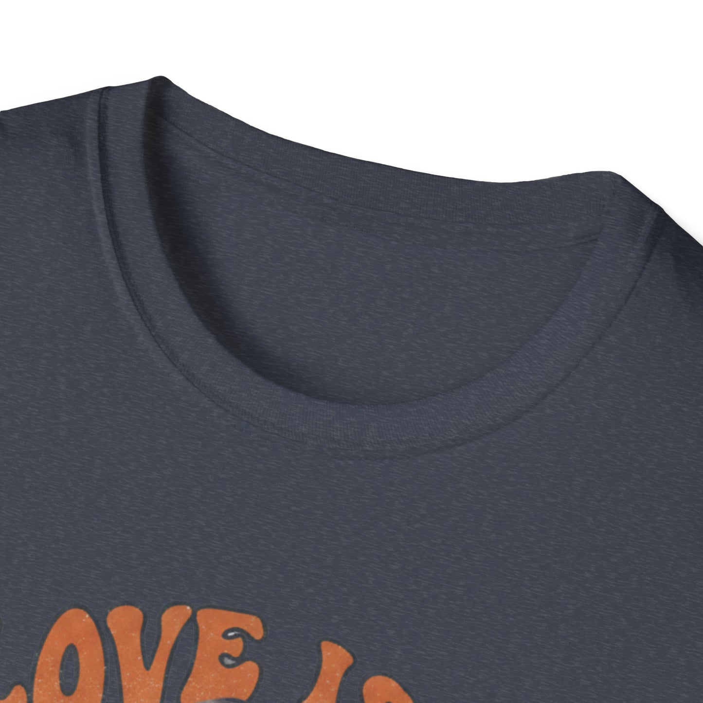 T-Shirt — "Love Is a Powerful Thing" Golden Retriever Graphic Tee