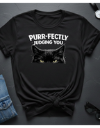 Camiseta "Juzgándote perfectamente, gato"