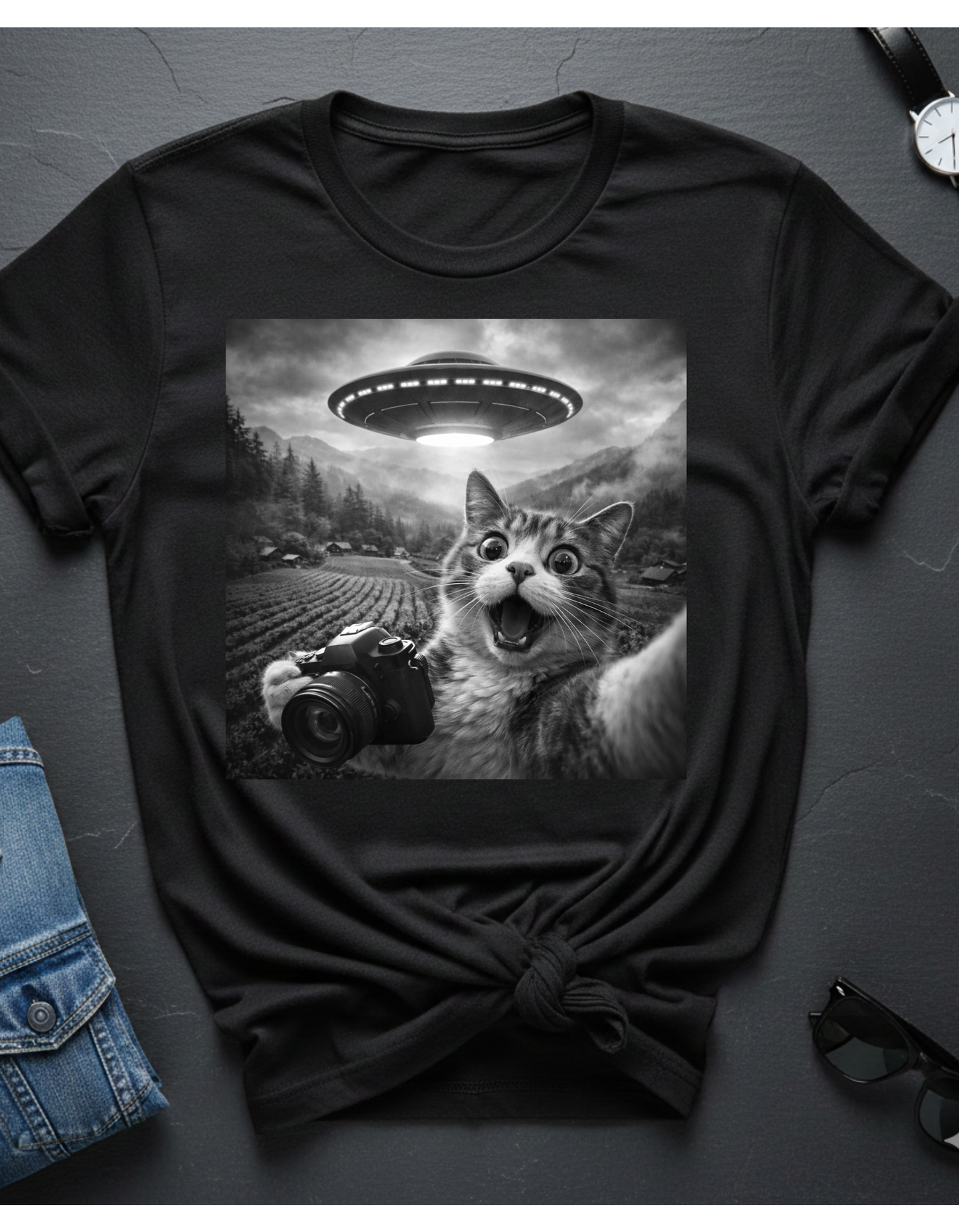 Camiseta de gato OVNI Selfie: adorable camiseta con gráfico de gato con abducción extraterrestre