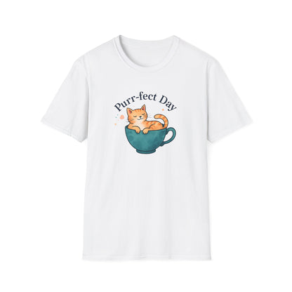 Camiseta de gato en taza de té