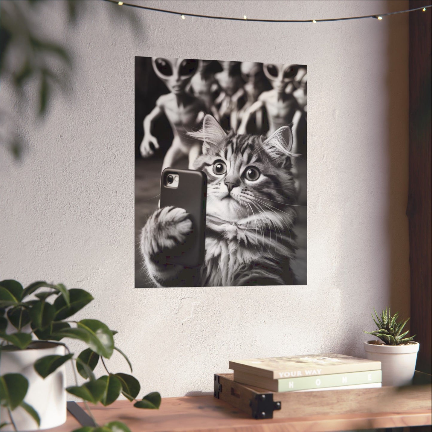Póster de selfie de gato divertido: arte mural vertical mate con fotobomba de extraterrestre