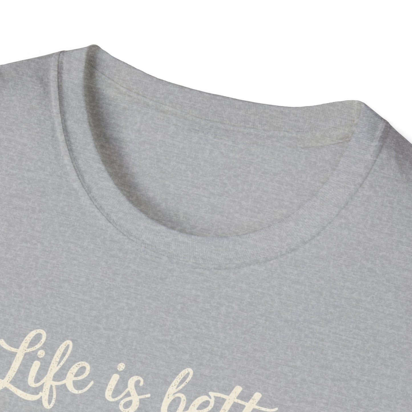 Camiseta "La vida es mejor con gatos" — Camiseta linda para amantes de los gatos