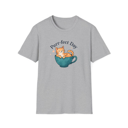 Camiseta de gato en taza de té